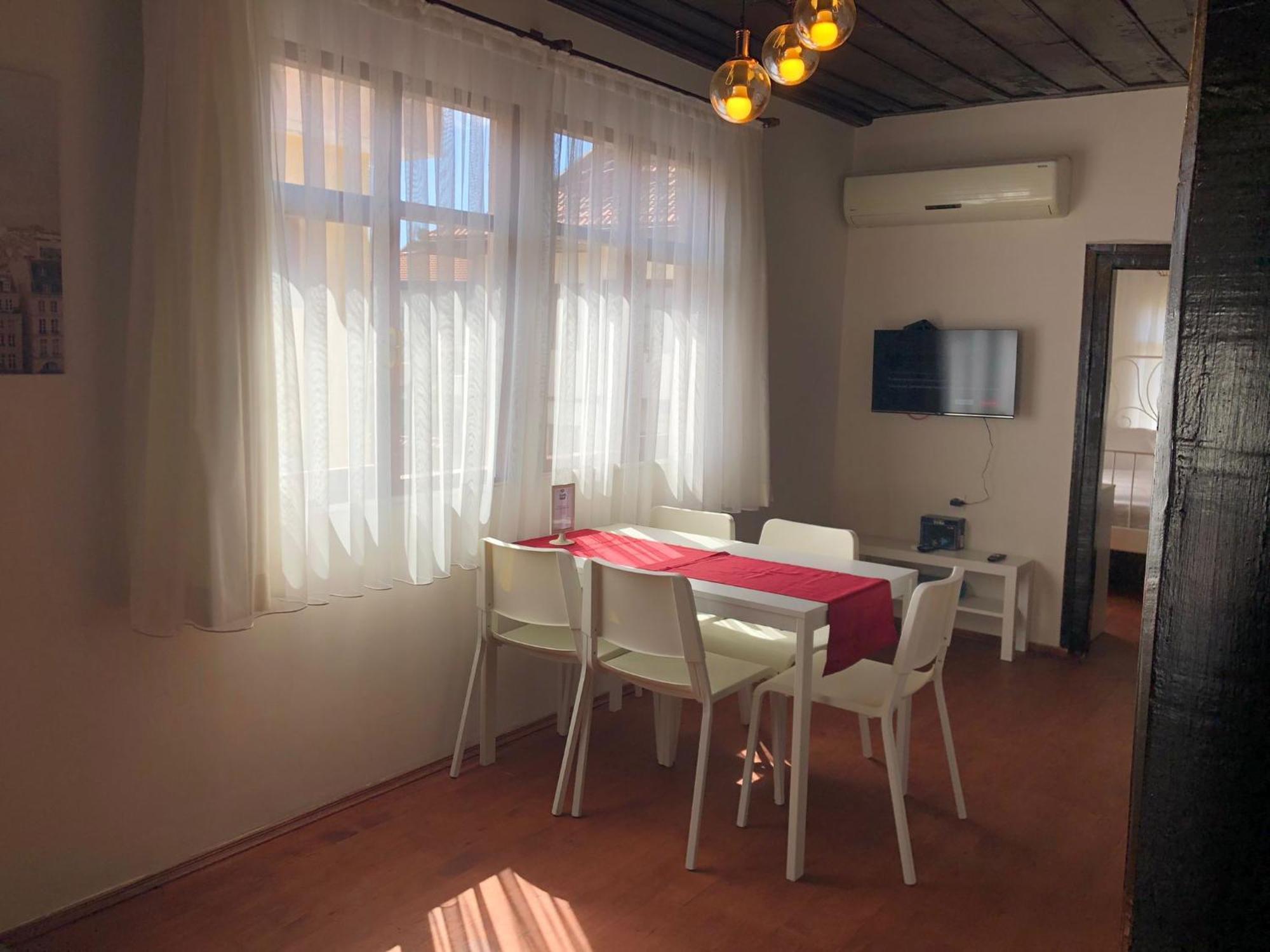 Apartment Saye House *